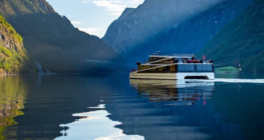 Tur Norveç , Fiyortlar